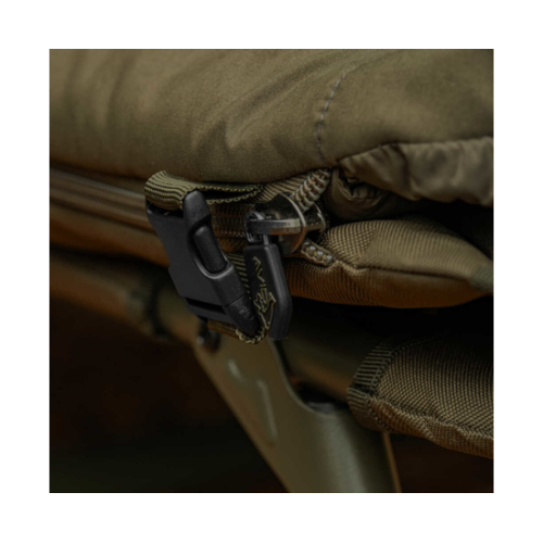 Bedchair Avid Carp Revolve System