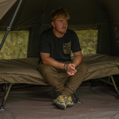 Bedchair Avid Carp Benchmark Ultra Standard System 2