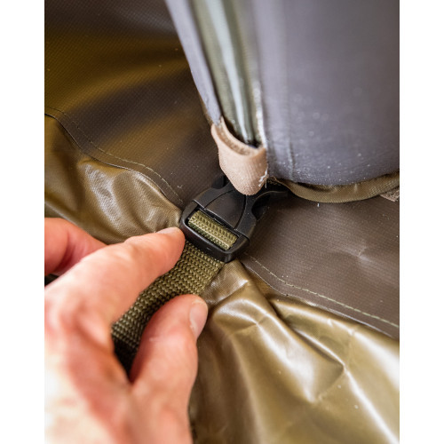 Abri Fox Air Frame Social Shelter 2.5 x 2.5m